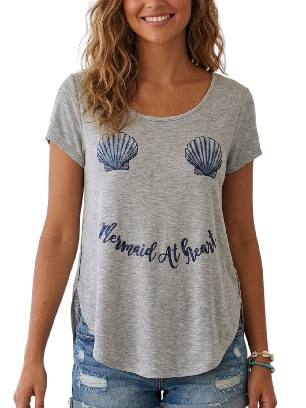 Francesca’s alya “Mermaid at Heart” Shell Print T-Shirt Heather Gray Women’s L